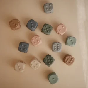 Mushie Dice Press Toy 2-Pack - Dried Thyme / Natural Outlet