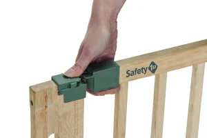 Safety 1st Easy Close wood Door Gate - Natural Wood Sale