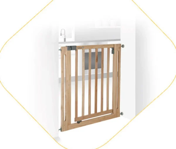 Safety 1st Easy Close wood Door Gate - Natural Wood Sale