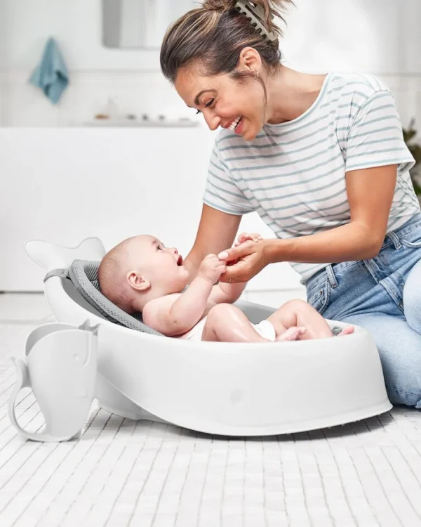 Skip Hop MOBY® Waterfall Bath Rinser - White Hot