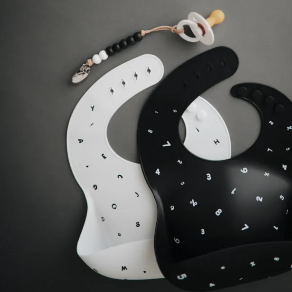 Mushie Silicone Baby Bib - Numbers Black Hot