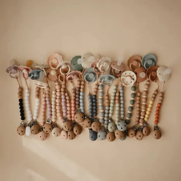 Mushie Silicone Pacifier Clip | Luna - Blush New
