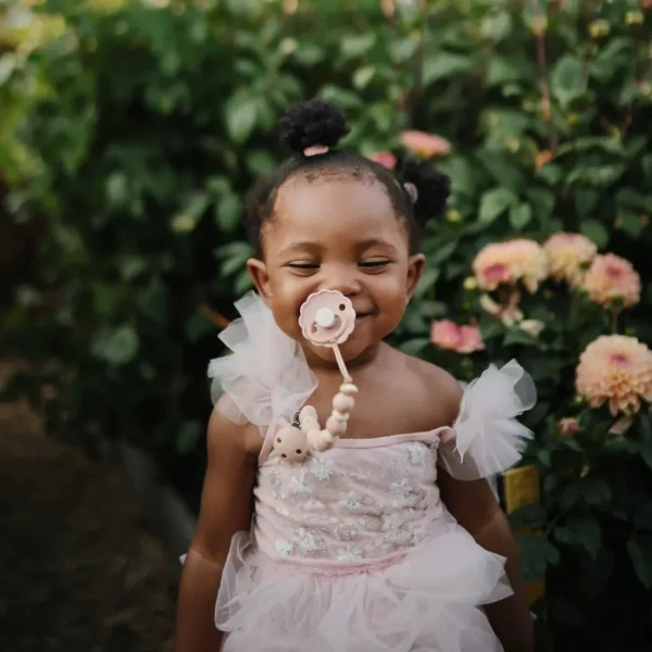 Mushie Silicone Pacifier Clip | Luna - Blush New